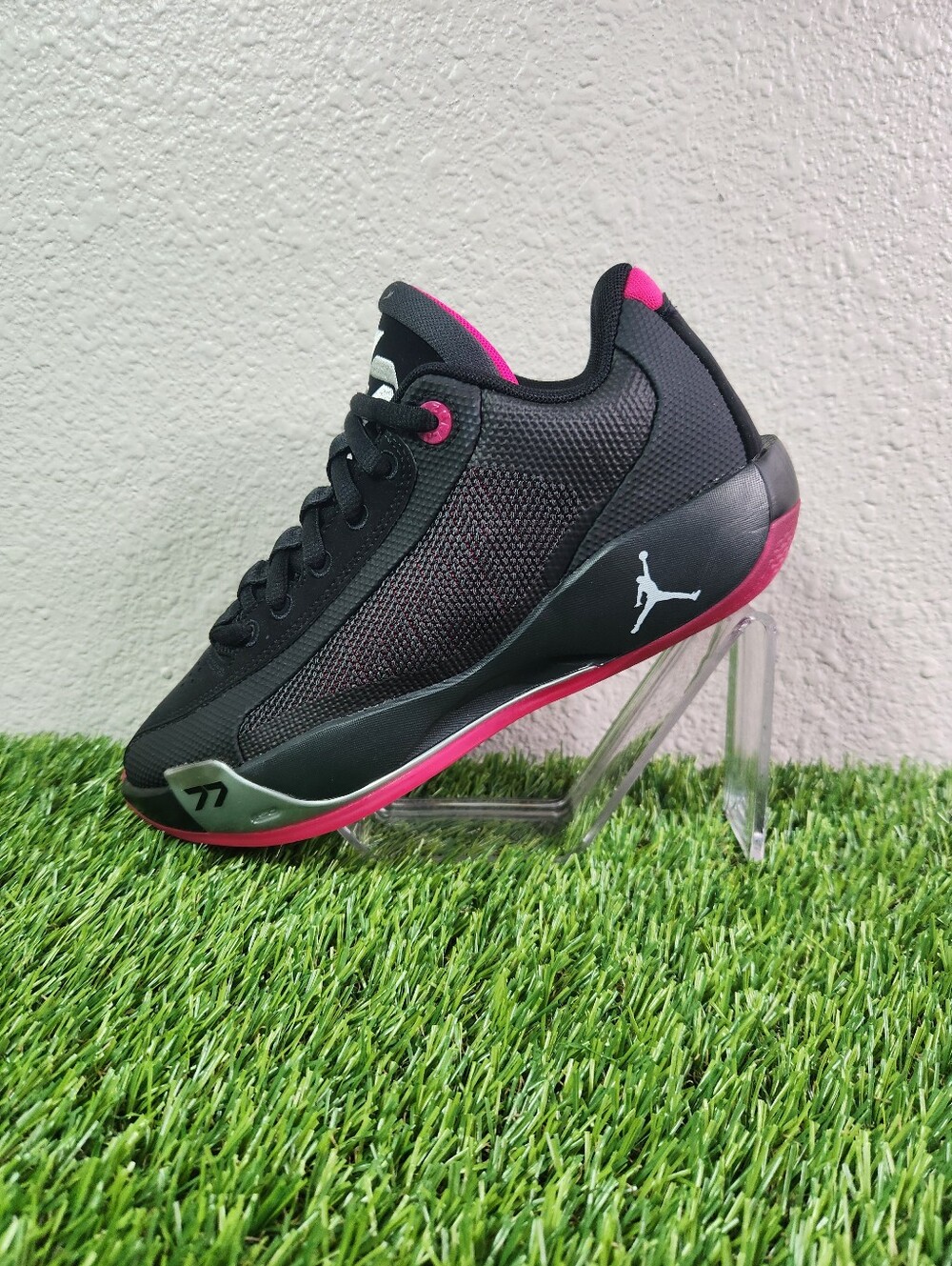 Jordan Luca 77 /Blk/Hf0820-006 GS 5.5US